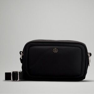 Lululemon Crossbody Camera Bag 2L